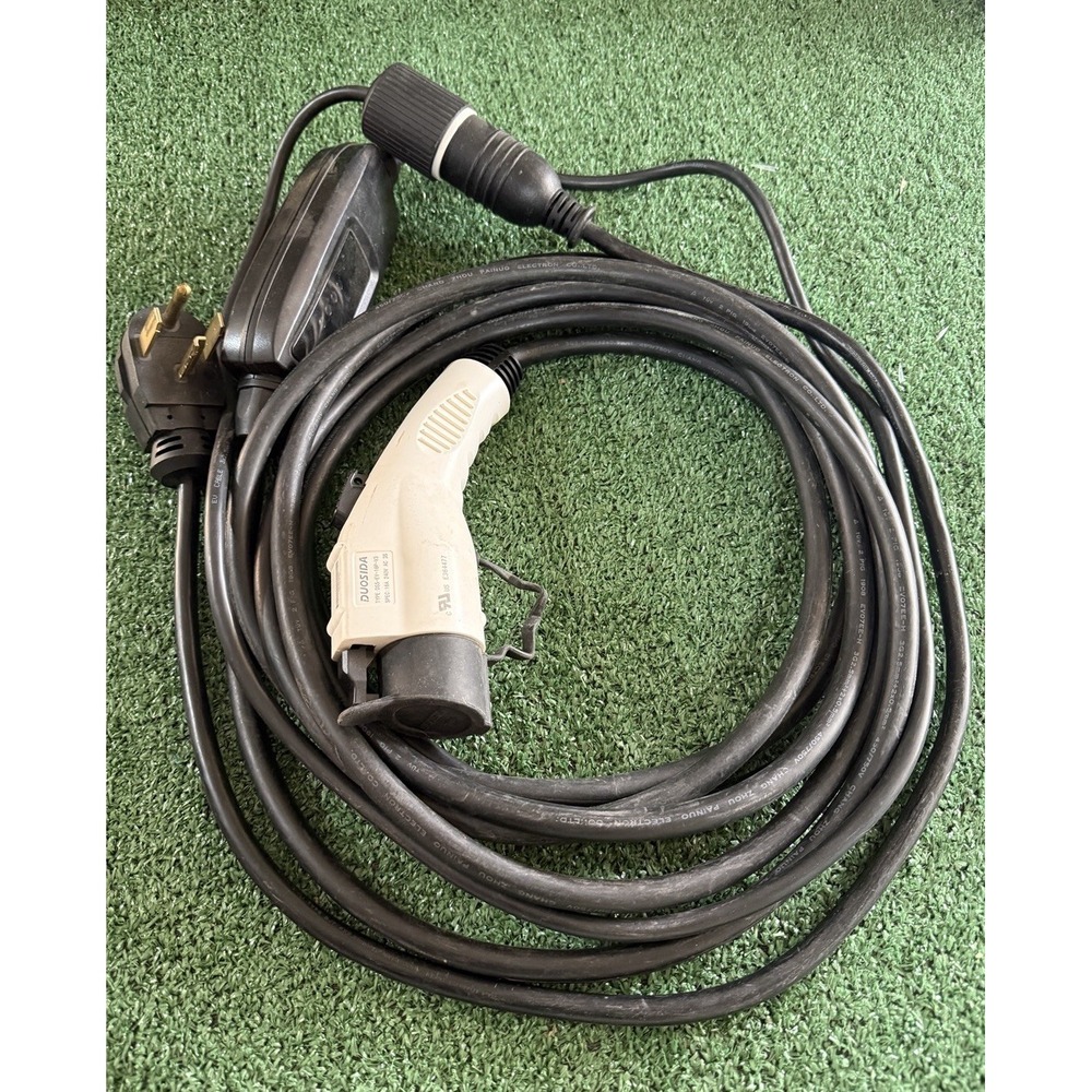 Duosida DSS-EV-16P-V3 Electric Vehicle Charging Cable Cord 16A 240V E364477